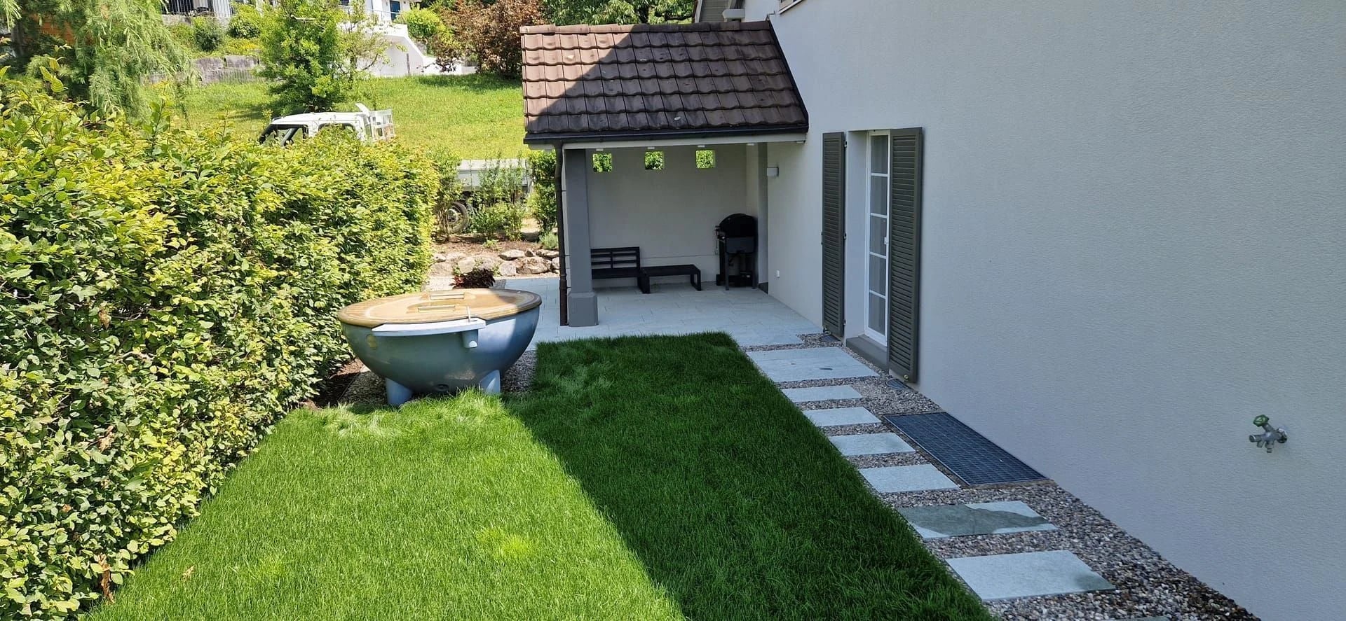 Sitzplatz mit Andeer-Platten in Stettfurt - Bild 3